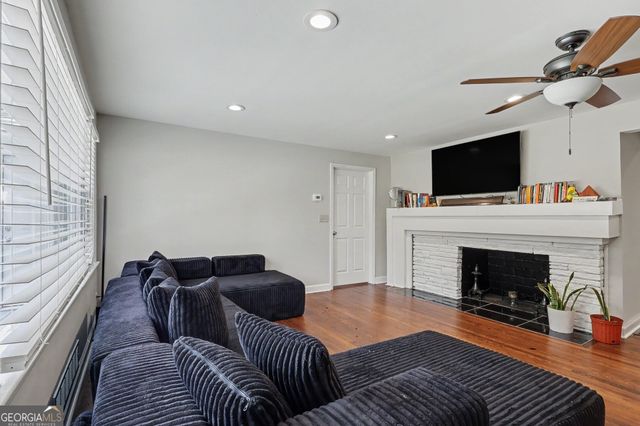 111 Leathers Circle NW, Atlanta, GA 30314