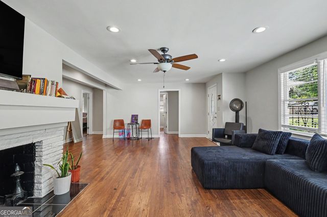 111 Leathers Circle NW, Atlanta, GA 30314