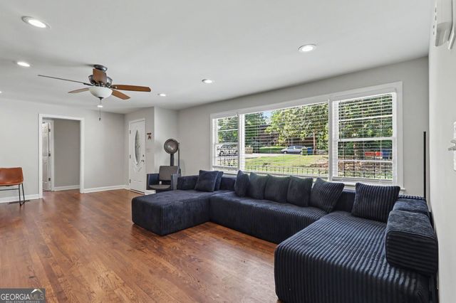 111 Leathers Circle NW, Atlanta, GA 30314