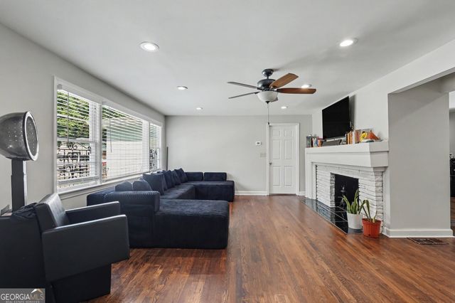 111 Leathers Circle NW, Atlanta, GA 30314