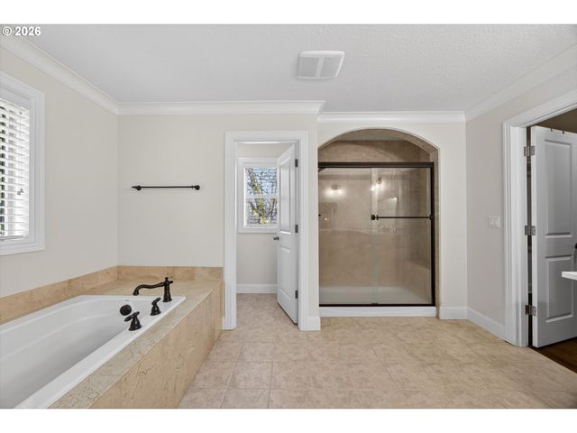 12615 Sw 21ST Ct, Lake Oswego, OR 97035