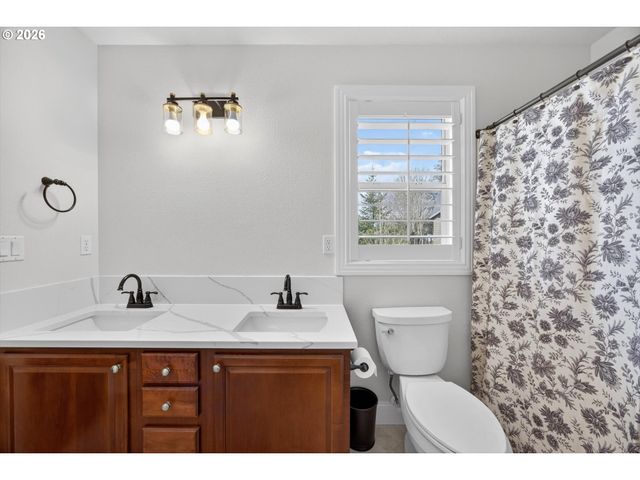 12615 Sw 21ST Ct, Lake Oswego, OR 97035