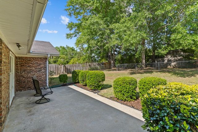 1317 Cambridge Rd, Dothan, AL 36305