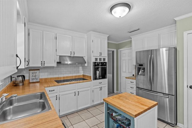 1317 Cambridge Rd, Dothan, AL 36305