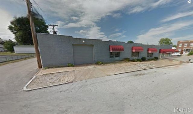 5616 Gravois Avenue, St Louis, MO 63116