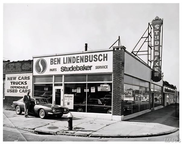 5616 Gravois Avenue, St Louis, MO 63116