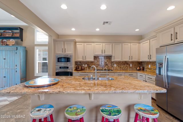 31739 S Misty Basin Road, Oracle, AZ 85623
