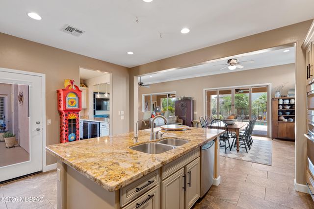 31739 S Misty Basin Road, Oracle, AZ 85623