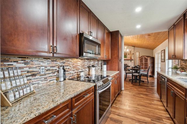 1330 LAKE MILLS ROAD, Chuluota, FL 32766