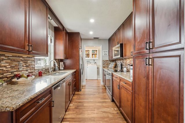 1330 LAKE MILLS ROAD, Chuluota, FL 32766