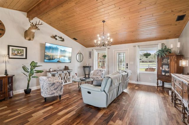 1330 LAKE MILLS ROAD, Chuluota, FL 32766