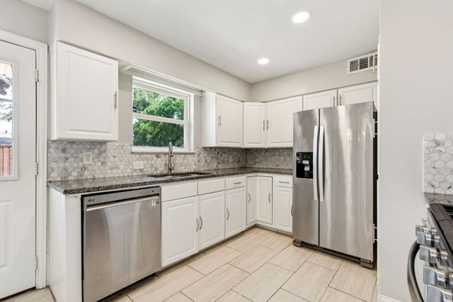 519 Royal Crest Drive, Richardson, TX 75081