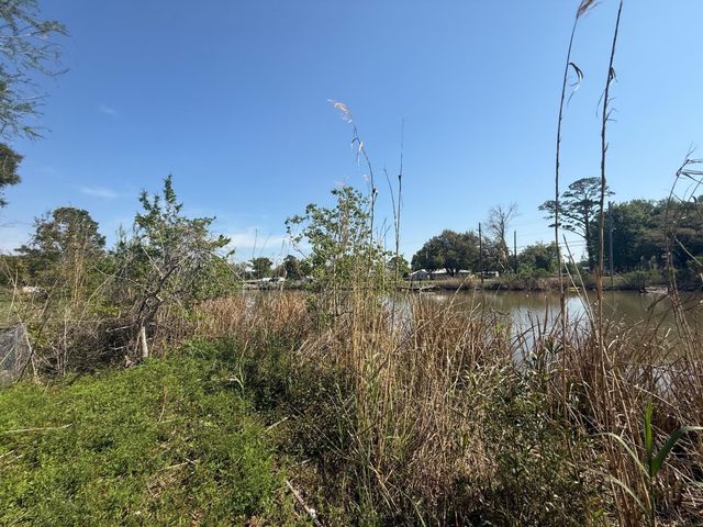 749 Aragon Road, Montegut, LA 70377