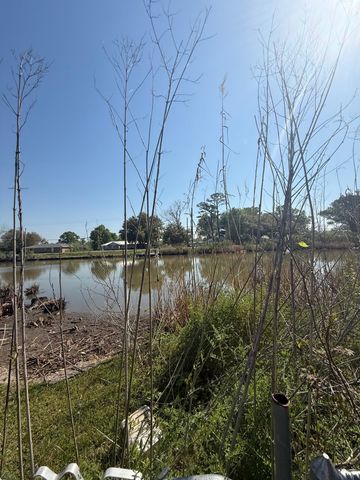 749 Aragon Road, Montegut, LA 70377