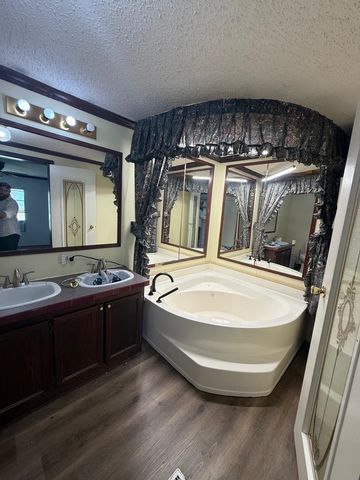 749 Aragon Road, Montegut, LA 70377