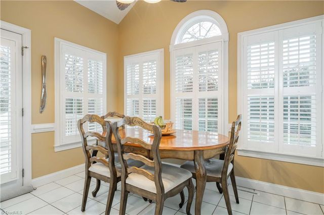 5250 Meadowlark Glen Lane, Winston-salem, NC 27106