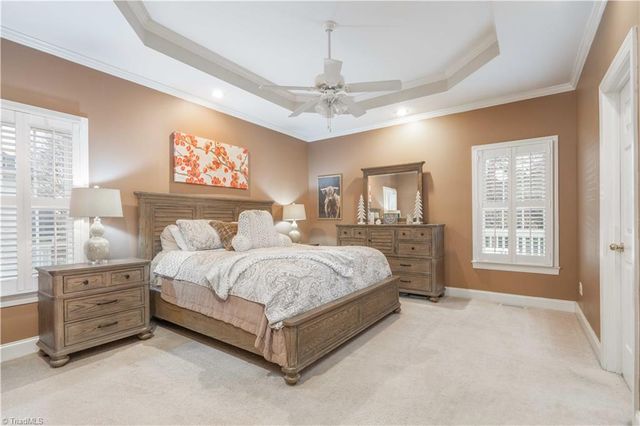 5250 Meadowlark Glen Lane, Winston-salem, NC 27106