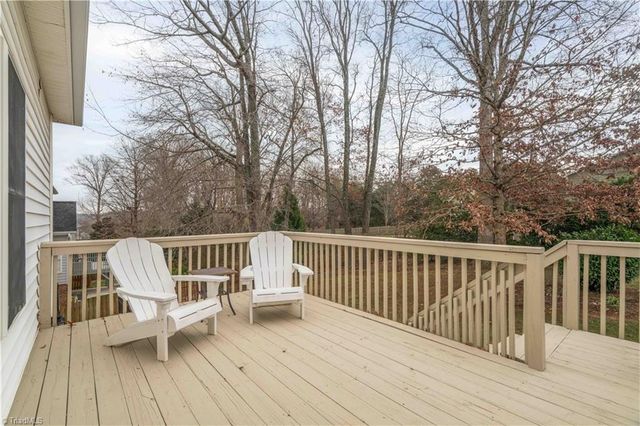 5250 Meadowlark Glen Lane, Winston-salem, NC 27106