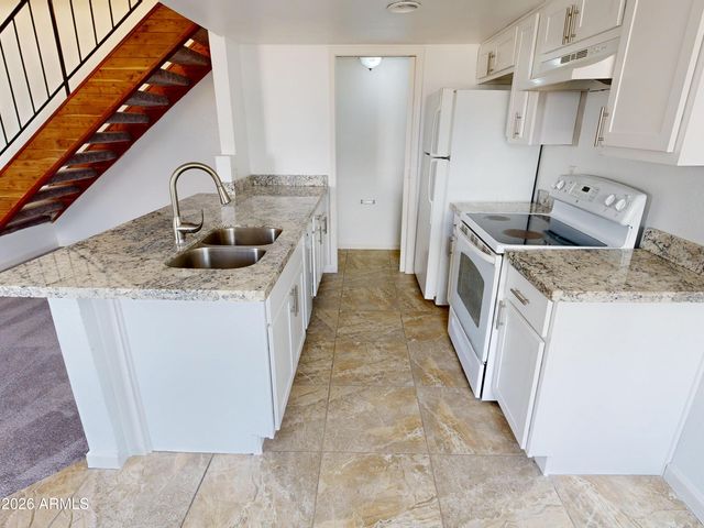 2629 W OCOTILLO Road 2, Phoenix, AZ 85017