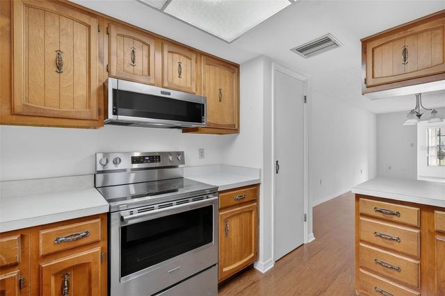 110 N TREMAIN STREET 105, Mount Dora, FL 32757