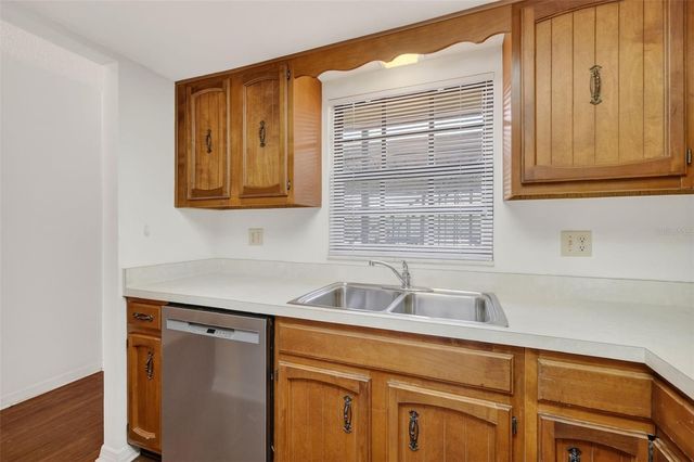 110 N TREMAIN STREET 105, Mount Dora, FL 32757