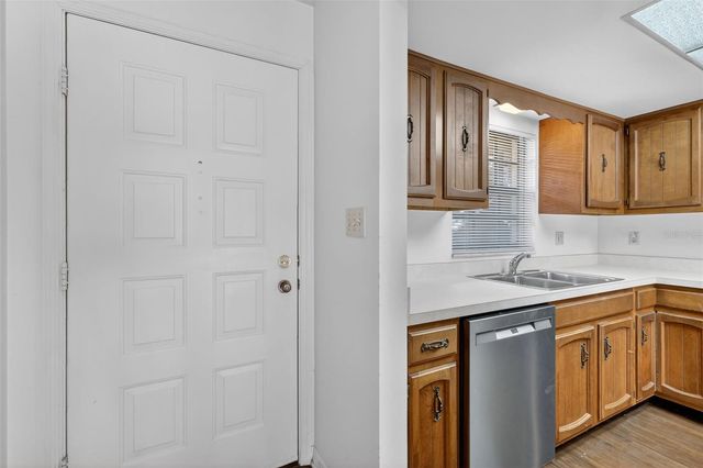 110 N TREMAIN STREET 105, Mount Dora, FL 32757