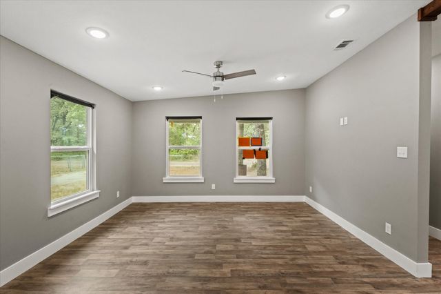 310 Eagle Drive, Gun Barrel City, TX 75156