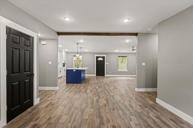 310 Eagle Drive, Gun Barrel City, TX 75156