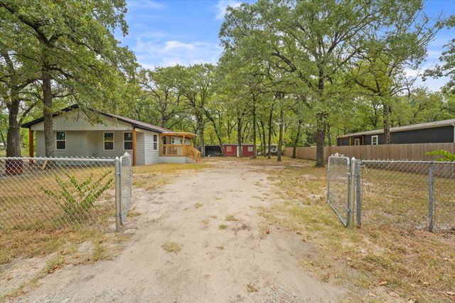 310 Eagle Drive, Gun Barrel City, TX 75156