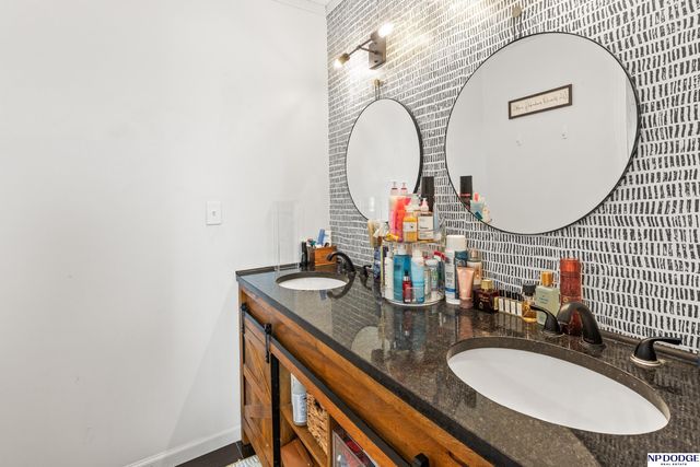 801 S East Street, Valley, NE 68064