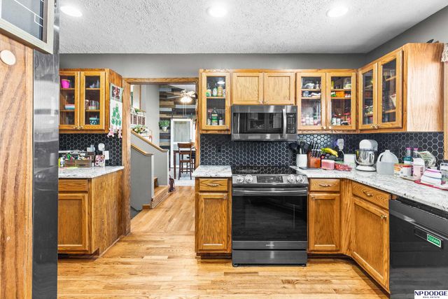 801 S East Street, Valley, NE 68064