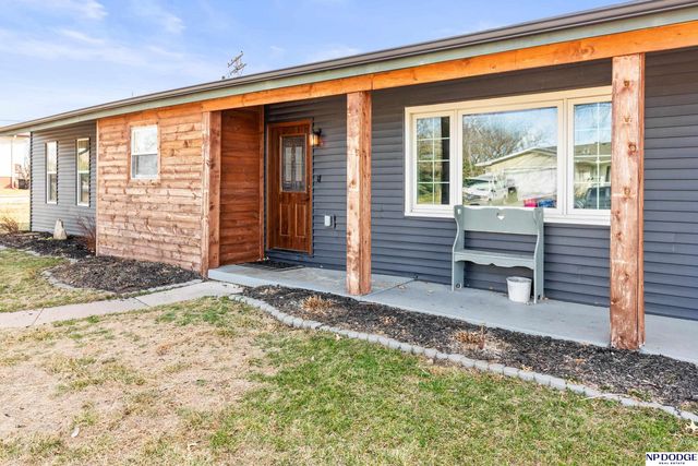 801 S East Street, Valley, NE 68064