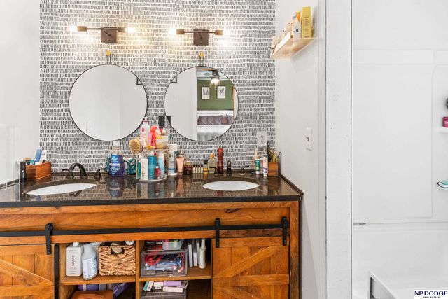 801 S East Street, Valley, NE 68064