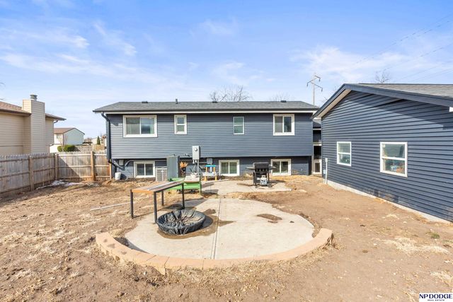 801 S East Street, Valley, NE 68064