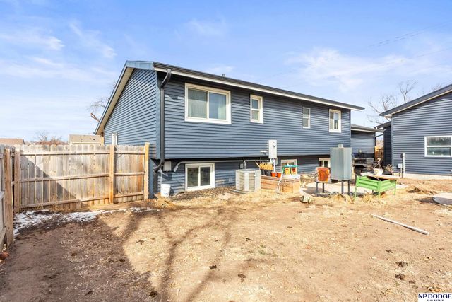 801 S East Street, Valley, NE 68064