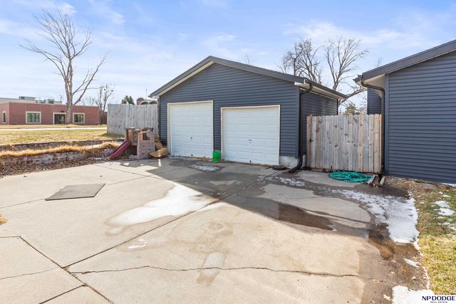 801 S East Street, Valley, NE 68064