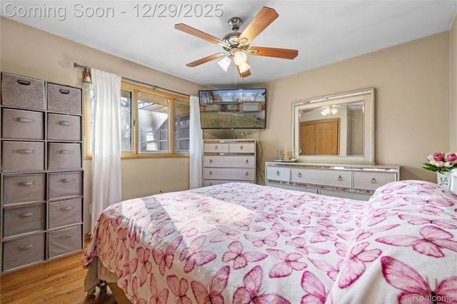 19107 Greenwald Drive, Southfield, MI 48075