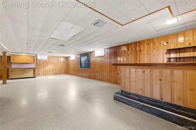 19107 Greenwald Drive, Southfield, MI 48075