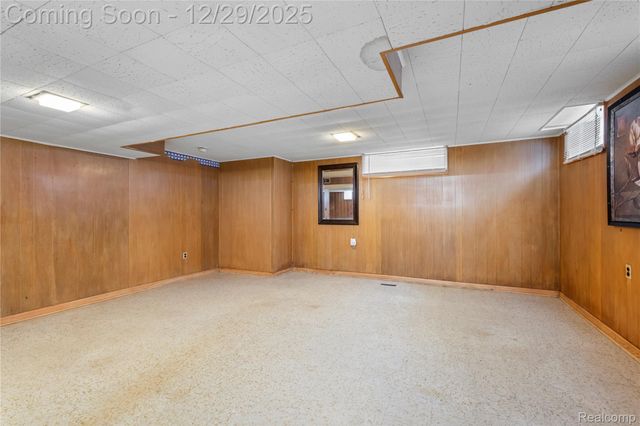 19107 Greenwald Drive, Southfield, MI 48075