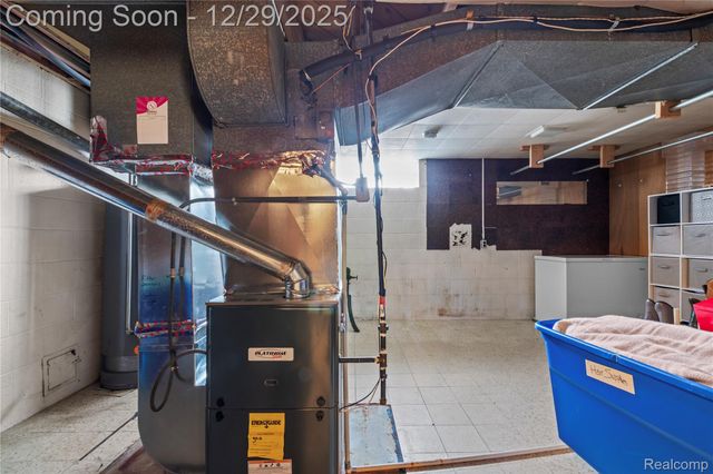 19107 Greenwald Drive, Southfield, MI 48075