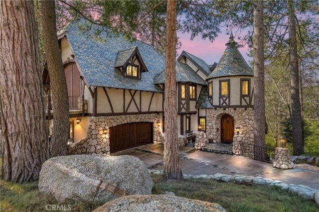 747 Brentwood, Lake Arrowhead, CA 92352