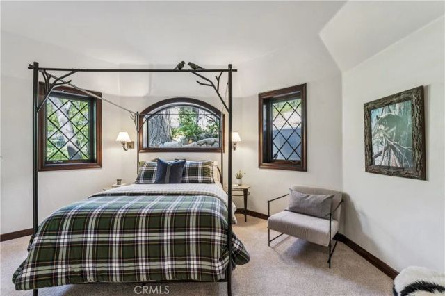 747 Brentwood, Lake Arrowhead, CA 92352
