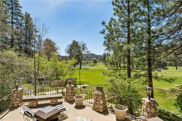 747 Brentwood, Lake Arrowhead, CA 92352
