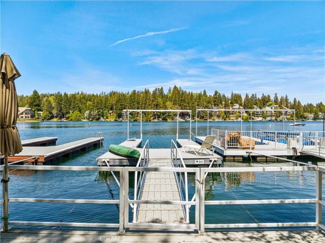 747 Brentwood, Lake Arrowhead, CA 92352