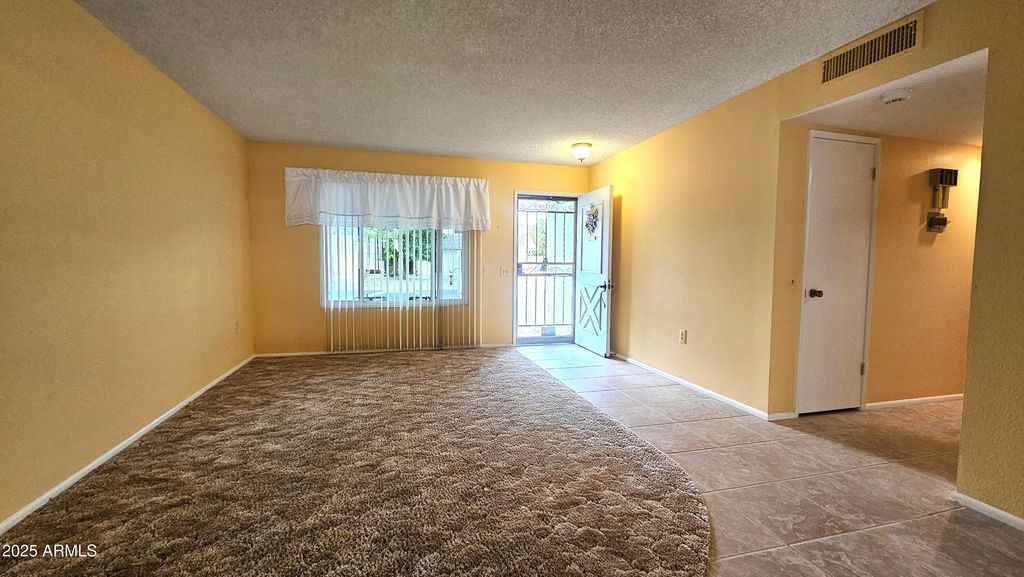 Image 22 of property listing at 16025 N 110TH Avenue, Sun City, AZ 85351