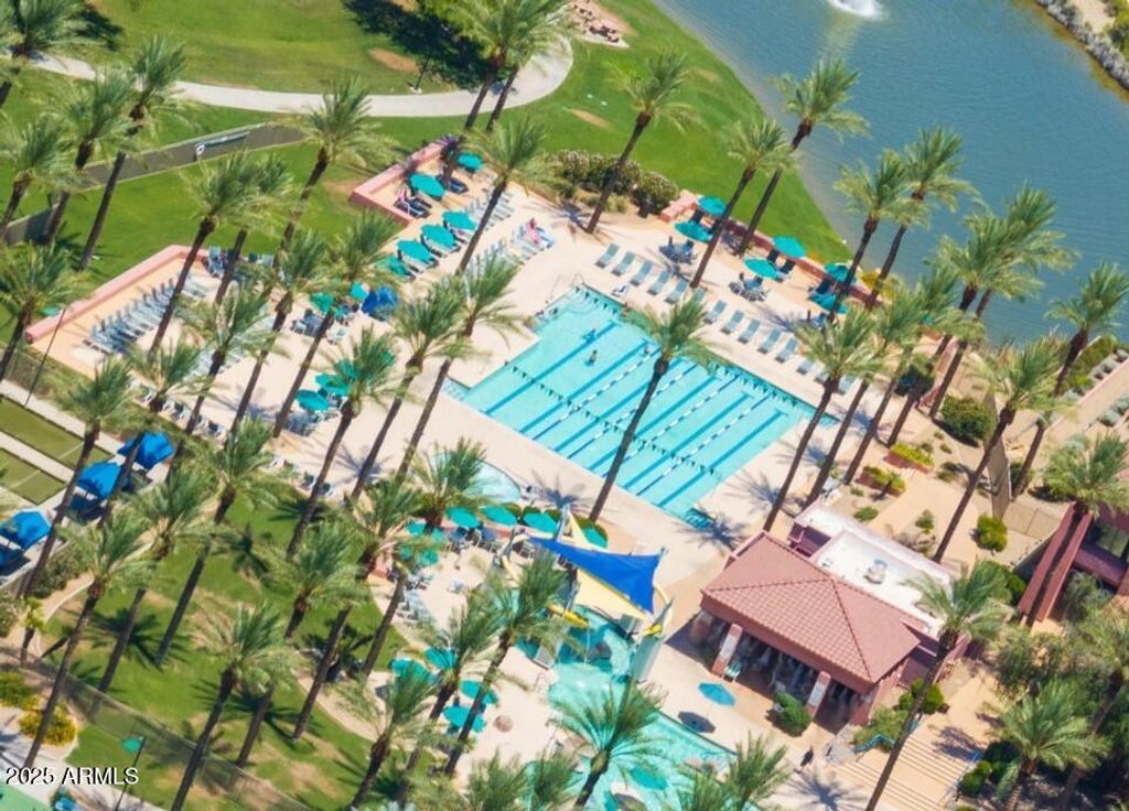 Image 62 of property listing at 16025 N 110TH Avenue, Sun City, AZ 85351