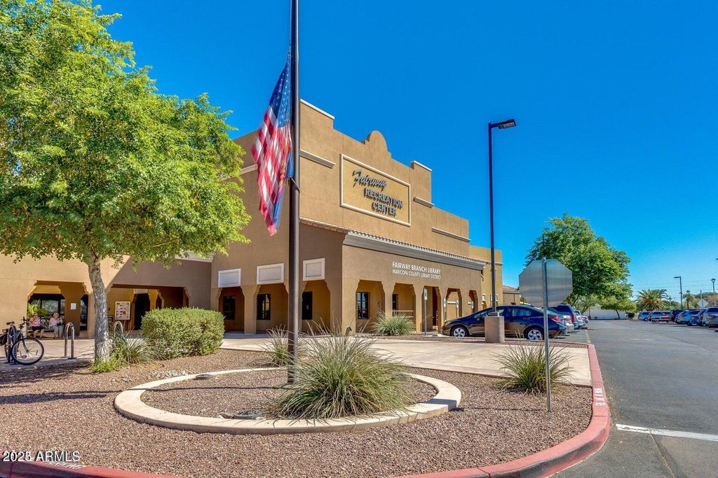 Image 66 of property listing at 16025 N 110TH Avenue, Sun City, AZ 85351