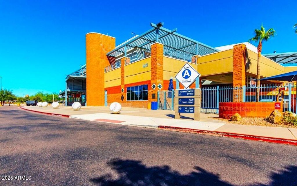 Image 84 of property listing at 16025 N 110TH Avenue, Sun City, AZ 85351