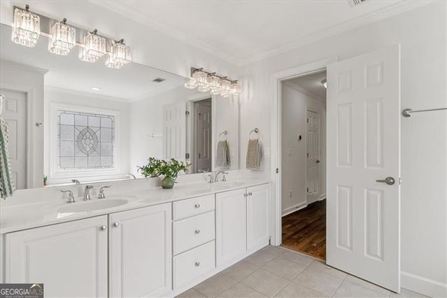 565 Kings County Court, Milton, GA 30004