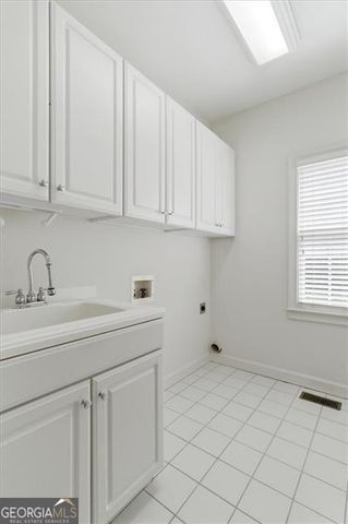 565 Kings County Court, Milton, GA 30004